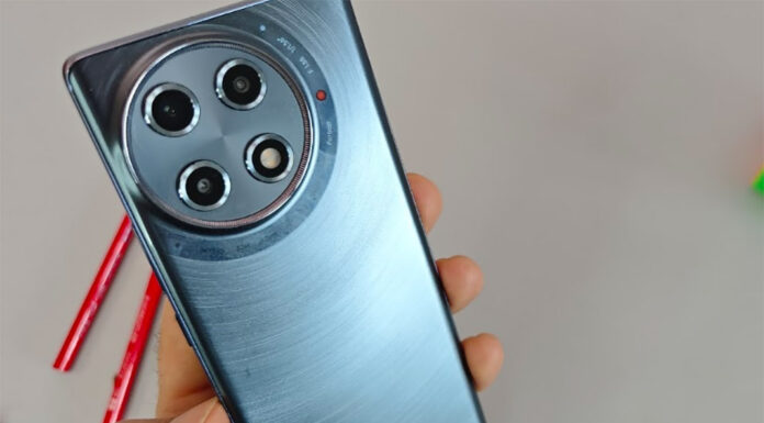 Tecno-Camon-30S-Pro-telefon
