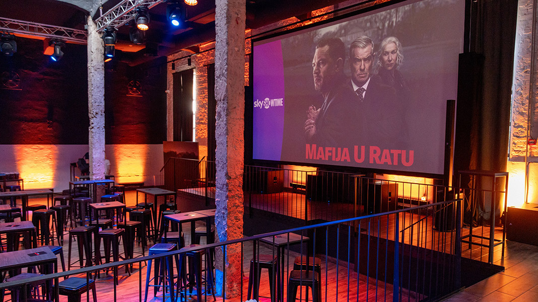 SkyShowtime bio je domaćin ekskluzivne pretpremijere serije MobLand (Mafija u ratu) u Beogradu
